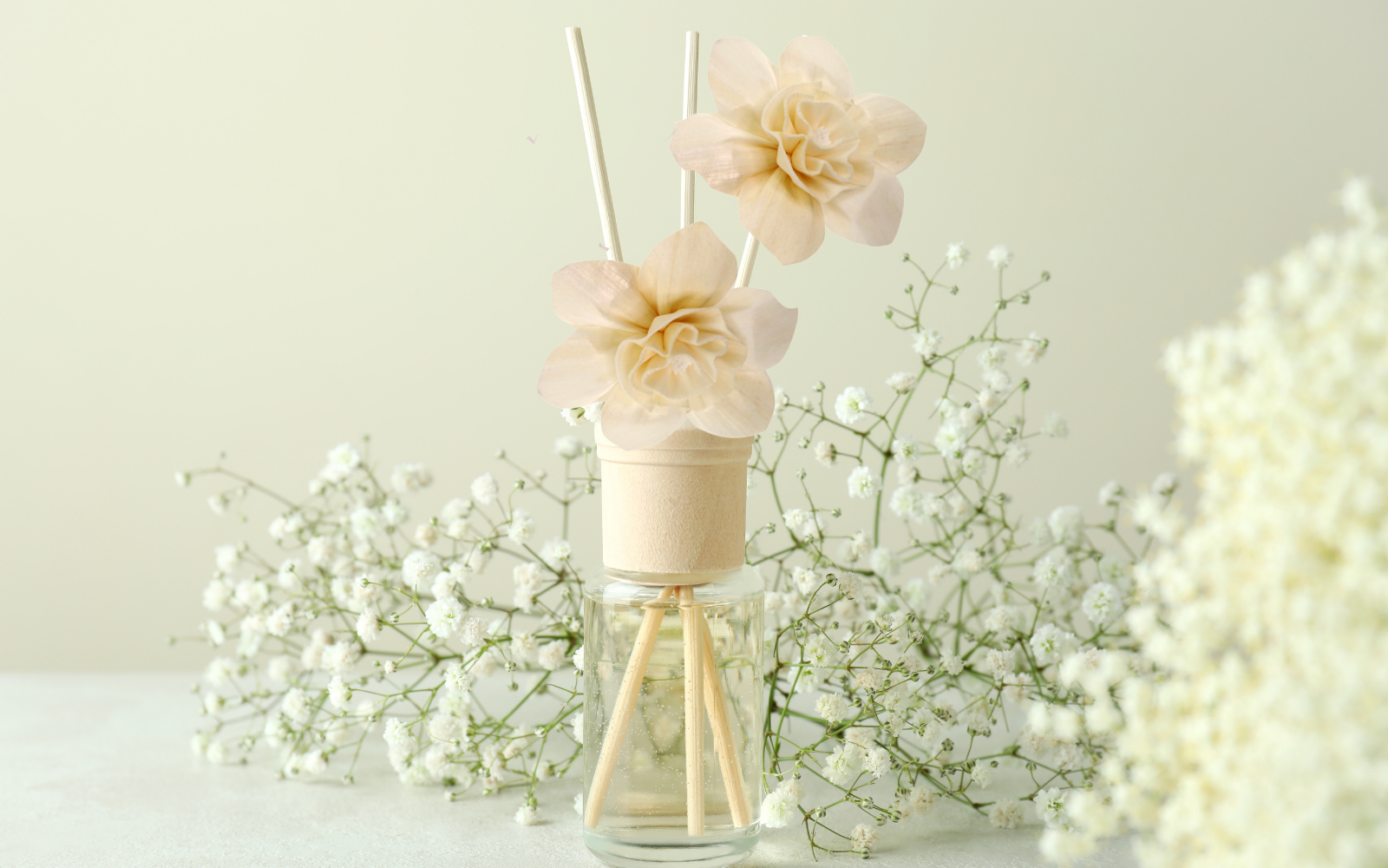 What are Sola Woods Flowers and why use it in diffusers