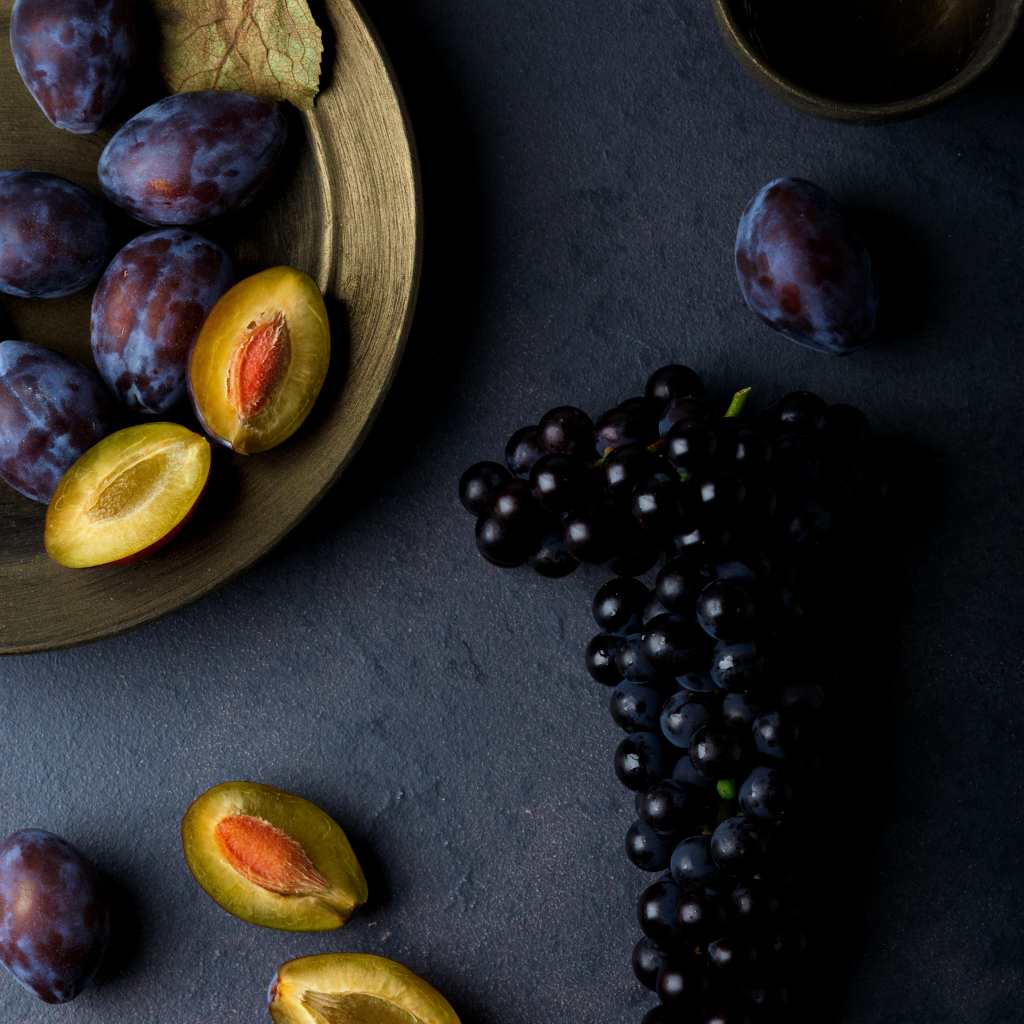 DARK PLUM, CASSIS,TONKA & MUSK - Eco Candle Project