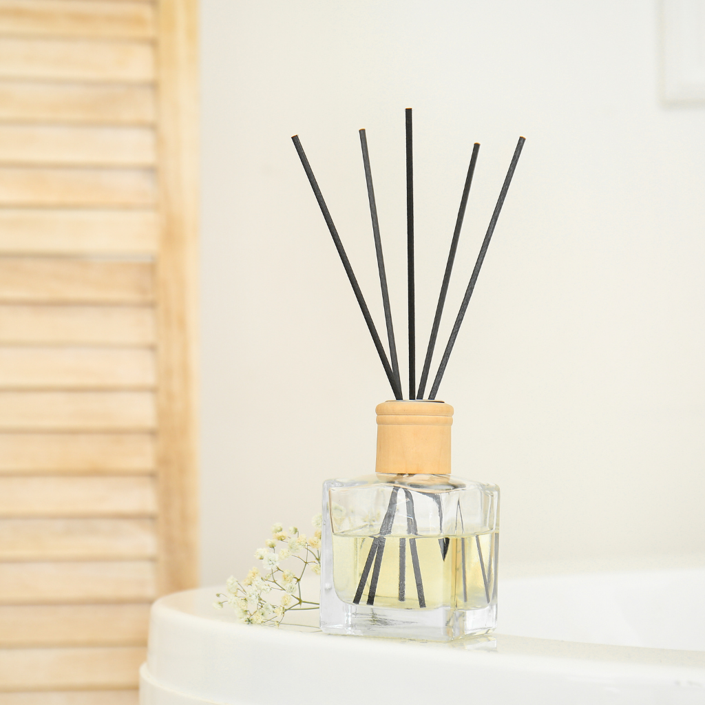 1993 THE COLLECTION @LUXURY REED DIFFUSERS